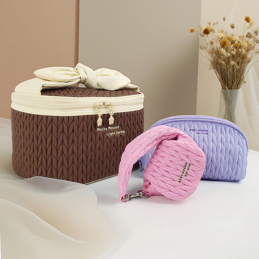 Quilted vanity set reference