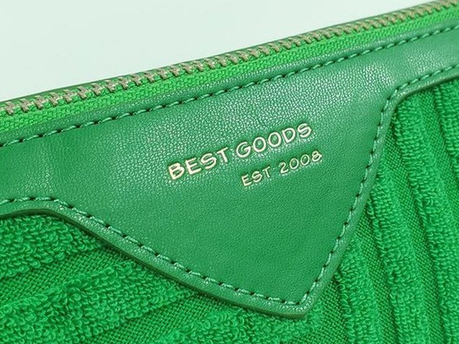 Green terry cosmetic bag PU logo detail reference