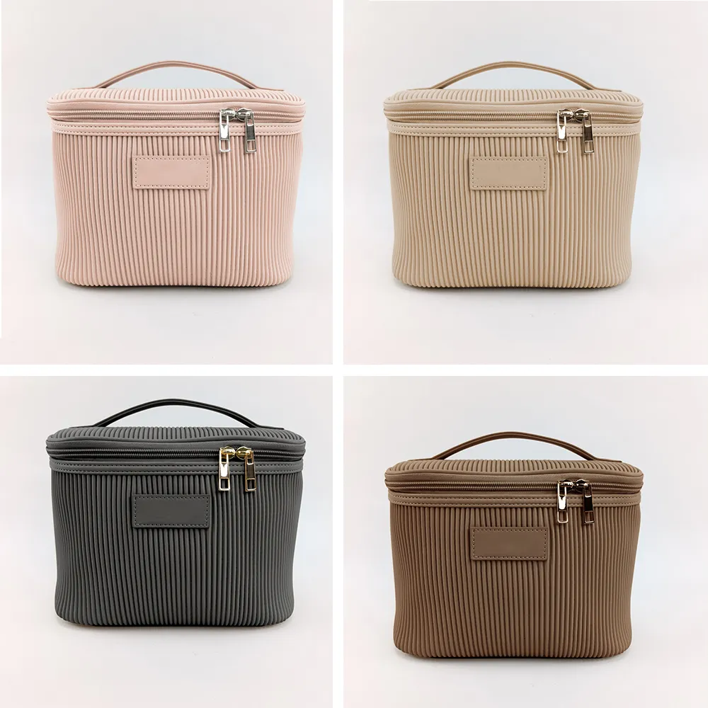 BG-PUL-034 quilted cosmetic bag